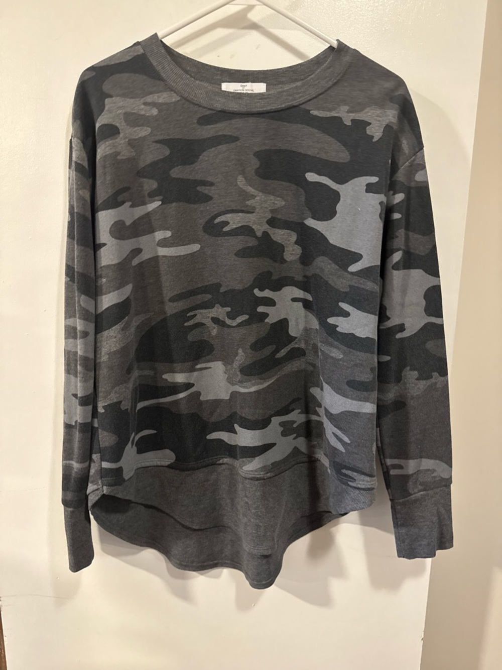 Women’s Gray by Grayson Social - Gray Camouflage Sweatshirt Top - Size Medium